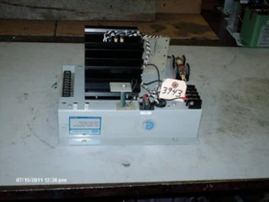 Controlador de alimentación Robicon SCR 440 102.3 120V 25A 60 Hz - Imagen 1 de 1