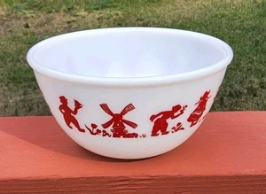 Vintage Hazel Atlas Red Dutch Boy & Girl Mixing Bowl in Great Condition 7"W - Picture 1 of 6