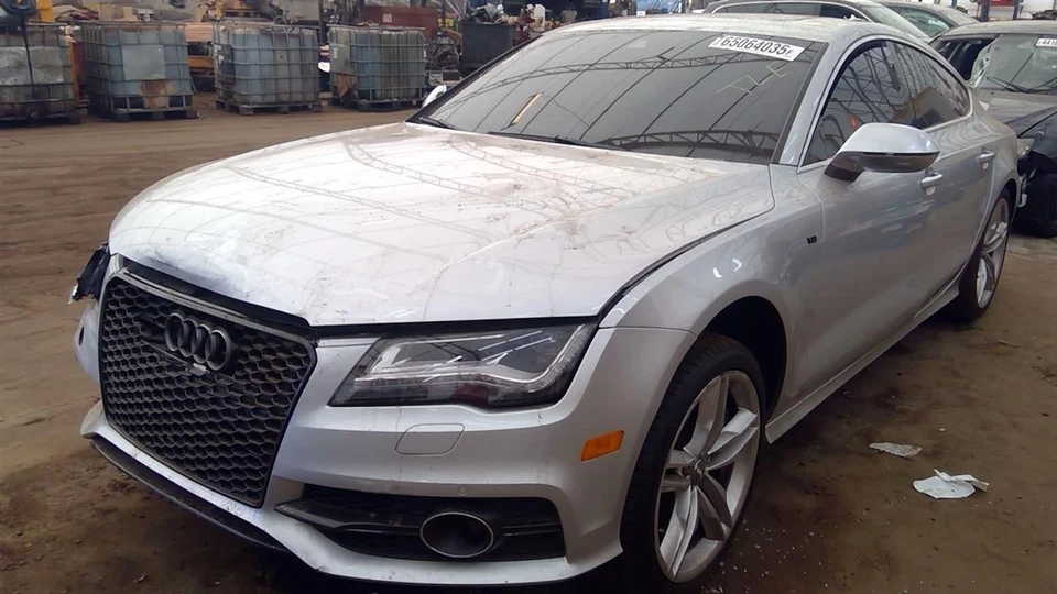 (LOCAL PICKUP ONLY) Windshield Glass With Head-up Display Opt KS1 Fits 12-18 AUD - Image 1 of 4