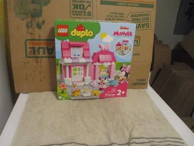 LEGO DISNEY JUNIOR DULPO MINNIE'S HOUSE AND CAFÉ 10942 RETIRADO SIN USAR, EN CAJA NUEVO SELLADO! Foto 1 de 4