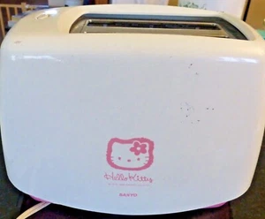 Vintage 1976, 1999 Sanyo Hello Kitty toaster Sanrio - RARE FIND -FS KK - Picture 1 of 6