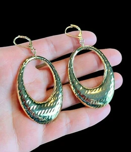 BRANDNEU Goldfarbene Metall Oval Leverback Ohrhänger 2,75 Zoll 10,4 Gramm - Bild 1 von 7