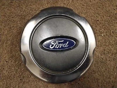 Ford Explorer, 2002, 2003, 2004, 2005, Chrome & Gray, 6.0-inch, Center Cap - Image 1 of 4