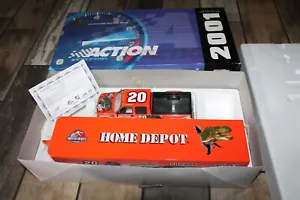 ACTION TONY STEWART #20 HOME DEPOT JURASSIC PARK III 2001 CREW CAB SHOW TRAILER - Picture 1 of 10