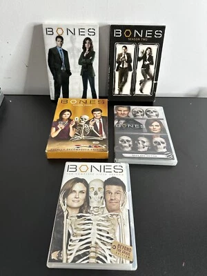 Bones Seasons 1 2 3 4 5 Box Sets DVD Drama Comedy Crime Boreanaz Deschanel Foto 1 de 3