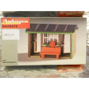 ** Auhagen 10337  Platform Barrier Hut Kit  H0 Scale - Picture 1 of 1