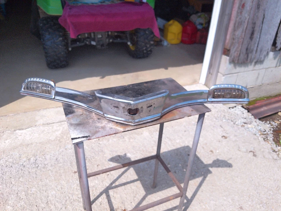 `1942 Plymouth Center Top Grille Bar Front Turn Signal Lights P14 Deluxe Mopar - Image 1 of 4