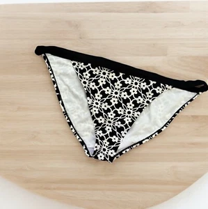 NWT Old Navy Bikini Bottom Size XL Black White Hipster Beachwear Swimwear Flower - Picture 1 of 4