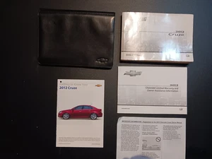 2012 Chevy Cruze Owners Manual Guide Set With Case OEM - Bild 1 von 2