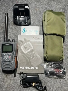 Radio marina Cobra VHF MR HH350 FLT - Imagen 1 de 11