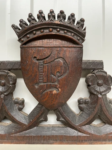 Gothic Revival Tracery / panel / crown Cover