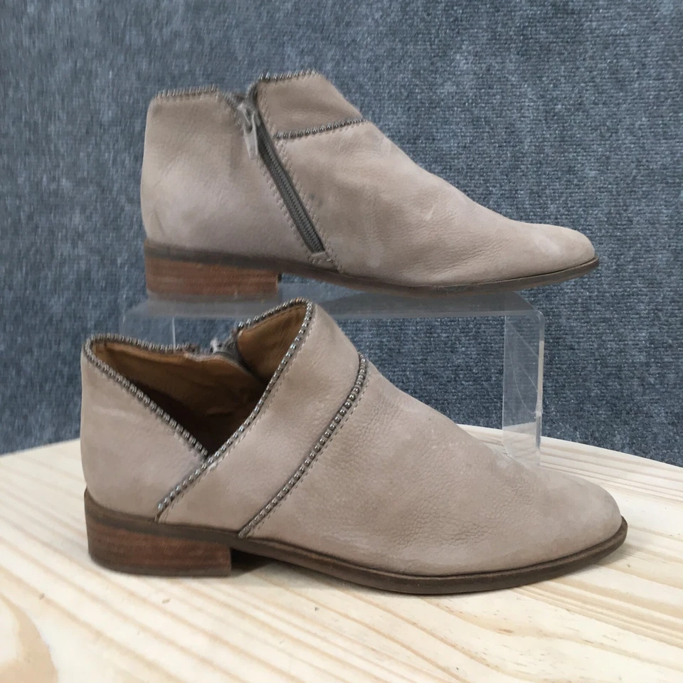 Botas Lucky Brand para mujer 7 M Perrma con cuentas cremallera lateral botín al tobillo cuero beige Foto 1 de 4