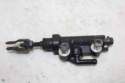 09-17 YAMAHA FZ6R OEM FRENO TRASERO CILINDRO MAESTRO Foto 1 de 4