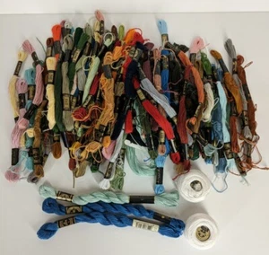 DMC Embroidery Floss Thread Lot 100 skeins~Multicolor+2 White Thread Balls - Picture 1 of 3