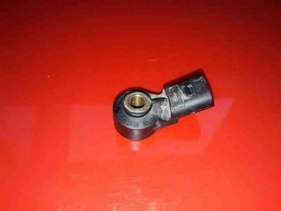 Audi A6 4F2, C6 Knock Sensor 0261231146 030905377C 2.00 Petrol 125kw 25537602 - Image 1 of 4