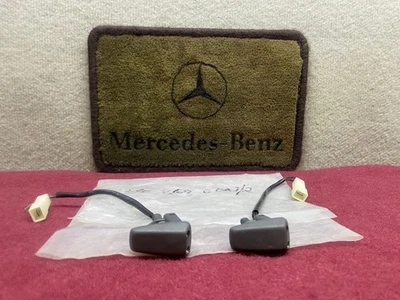 Boquilla derecha mercedes-benz w124 a1248600647 nuevo de stock Foto 1 de 4