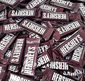 Hershey's Milk Chocolate Snack Size Bars 32 Ounces Bulk Pack Gluten Free - Picture 1 of 1