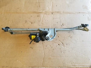 01-13 MINI COOPER S D R55 R56 R57 FRONT WIPER MOTOR MECHANISM LINKAGE 53555304 - Picture 1 of 6