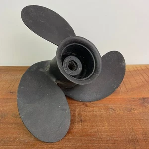Tohatsu MFS 4 5 6 PS Außenborder Boot Propeller Außenborder 9.75x5.5" 8 Zähne - Picture 1 of 4