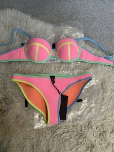 Triangl Bikini Set Size L BNWT Never Worn Still In Box - Picture 1 of 4