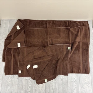 Set 5 asciugamani da bagno vintage NOS nuovi con etichette anni 80 Sears marrone cioccolato made in USA - Foto 1 di 10