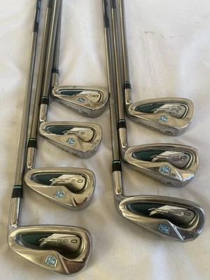 Ladies Wilson Staff 5 - Sand Wedge Iron Set - V2 Graphite  Shaft, Right handed. - Image 1 of 4