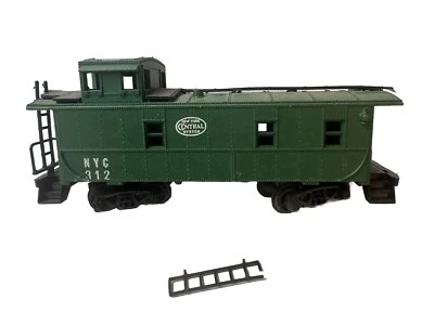 ROCO HO New York Central Caboose NYC 312 Train - Image 1 of 4