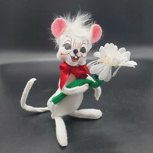 2012 Annalee Doll 5" Spring Flower Mouse With Red Bow holding Daisy flower READ - Picture 1 of 9