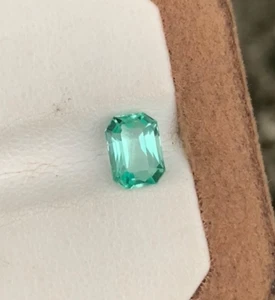 1.08CT Magnificent Transparent Green Natural Emerald From Afghanistan - Picture 1 of 4