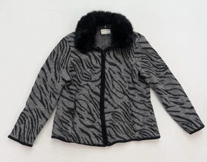 Alfred Dunner Damen Pullover Gr. PL grau Animal Full Zip Cardigan Fellkragen - Bild 1 von 12