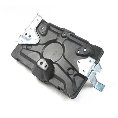 MR440935 Genuine Battery Tray Fit Mitsubishi Montero Pajero 2001-2006 - Imagem 1 de 3