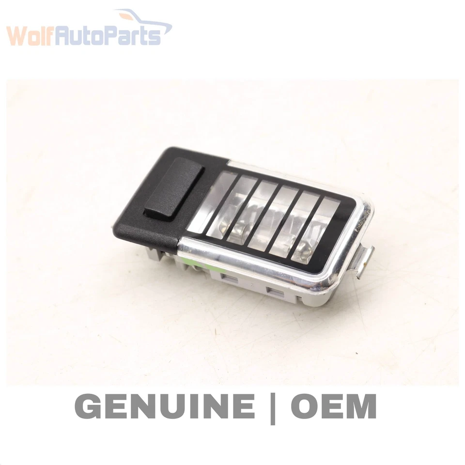 2000-2006 BMW X5 - Luz de leitura interna traseira 6962036 - Imagem 1 de 4