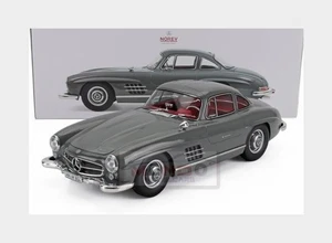 Modello 1:12 NOREV Mercedes Benz Classe Sl 300Sl Coupè (W198) 1954 Grigio NV123852 - Foto 1 di 2