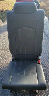 2015 GMC ACADIA DENALI 3RD ROW SEAT BLACK LEATHER PASSENGER SIDE GOOD CONDITION - Image 1 of 2