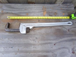 Snap-On PWA24A 24inch . Aluminum External Pipe Wrench *USA* - Picture 1 of 5