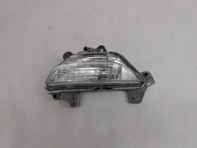 Faro antiniebla izquierdo conductor Mazda 3 2014-2016 Foto 1 de 4