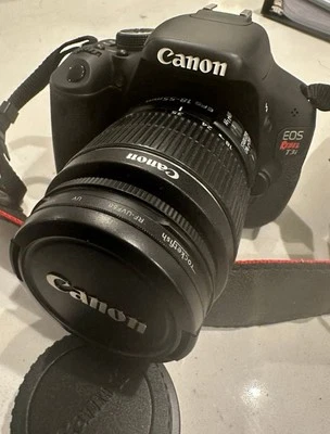 CÁMARA DIGITAL SLR CANON EOS REBEL T3i DS 18 MP CON LENTE 18-55 MM 3,5-5,56 IS II... Foto 1 de 2