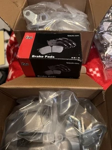 Rear Caliper Set And Brake Pad Bundle For A Mk1 VW Touran 2003-2010 2.0 Tdi - Picture 1 of 3