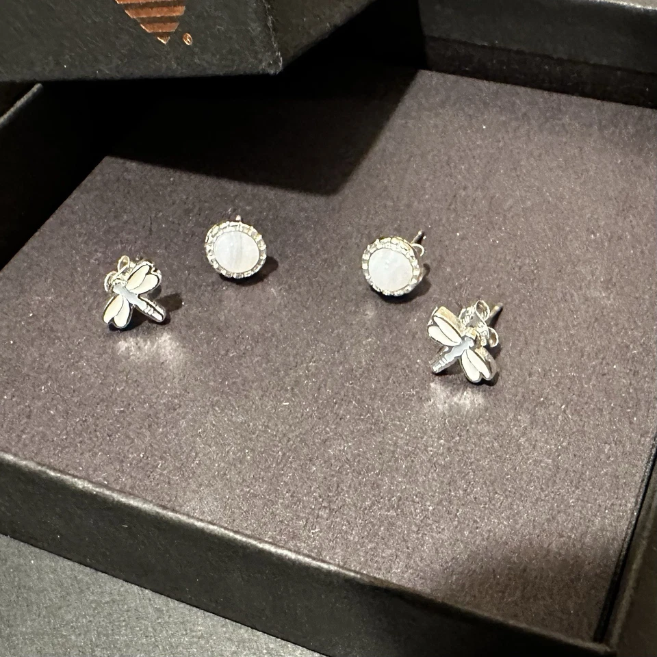 Alex and Ani Dragonfly Earrings Set of 2 Foto 1 de 2