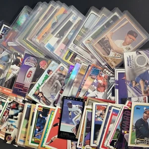 Großes Lot 700+ Baseballkarten - Stars, HOFs, Vintage, Inserts, RCs tolles Geschenk - Bild 1 von 6