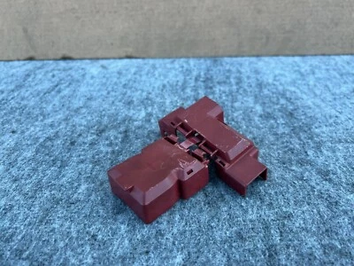 INFINITI Q50 Q60 2014-2022 OEM POSITIVE BATTERY CABLE TERMINAL COVER CAP LID - Image 1 of 4