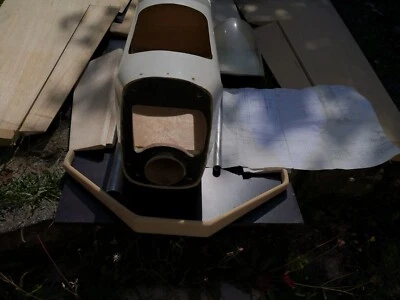 Super Star Von JR Ruhmreich. Rumpf Epoxi Komplett mit Streckung vorgesehen - Bild 1 von 4