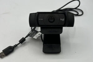 Logitech 860-000560 HD 1080p 30FPS USB Webcam - Picture 1 of 3