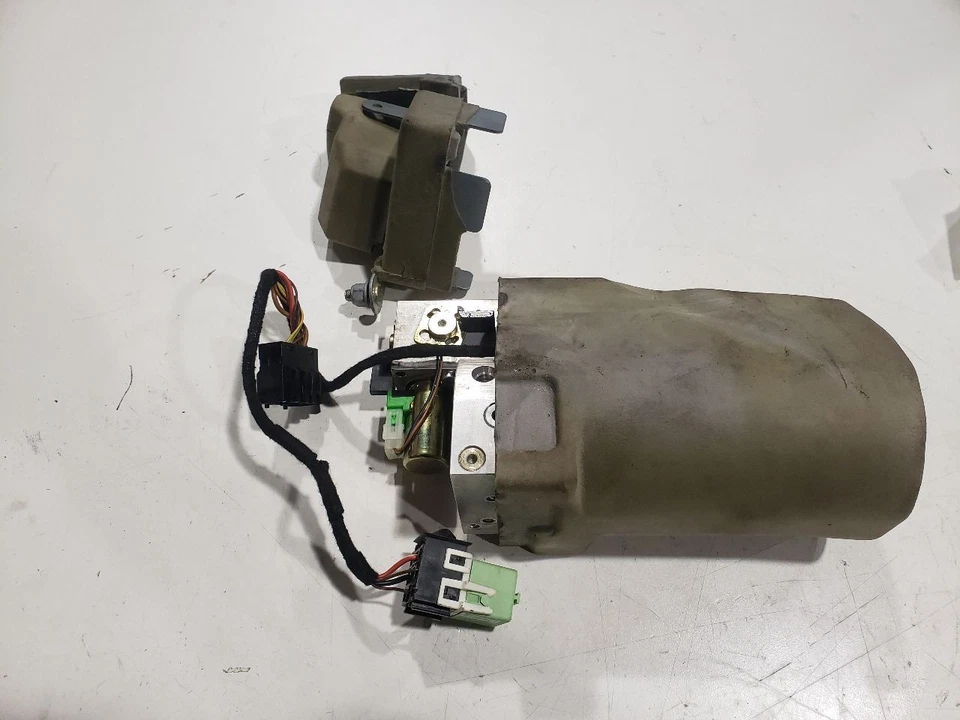 Convertible Top Pump Assembly - 2004 BMW 330Ci Conv E46 LCI - 01-06 OEM 8234530 - Image 1 of 4