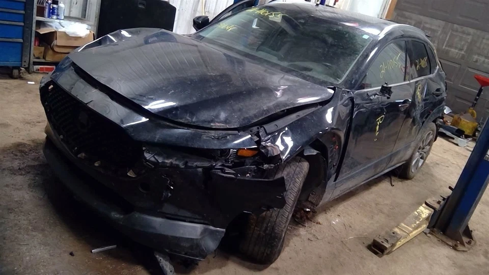 Alternator Naturally Aspirated Fits 20-21 MAZDA CX-30 10298939 - Image 1 of 4