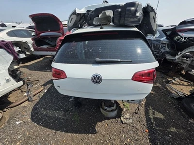 Base de maletero/portón trasero con alerón para 15-17 GOLF 589239 Foto 1 de 3