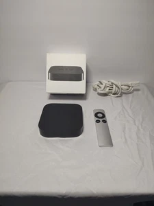 Apple TV (3. Generation) 8GB Digital HD Media Streamer - Schwarz - Bild 1 von 4