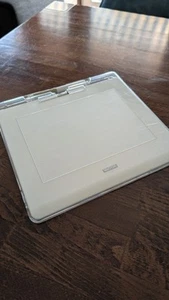 Tablette graphique Wacom CTE-640 W tablette à dessin blanche - Photo 1/3