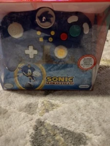 Sonic Hedgehog Wired Fight Pad Pro Controller GameCube Style NEW Nintendo Switch - Picture 1 of 2