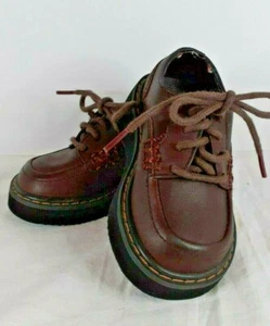 Neu - braune Oxford-Schuhe von Tommy Hilfiger für Jungen, Größe 4 - Bild 1 von 5